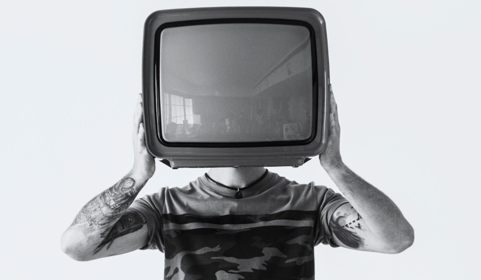 tv-is-now-background-noise-a-shift-in-active-vs-passive-media-attention
