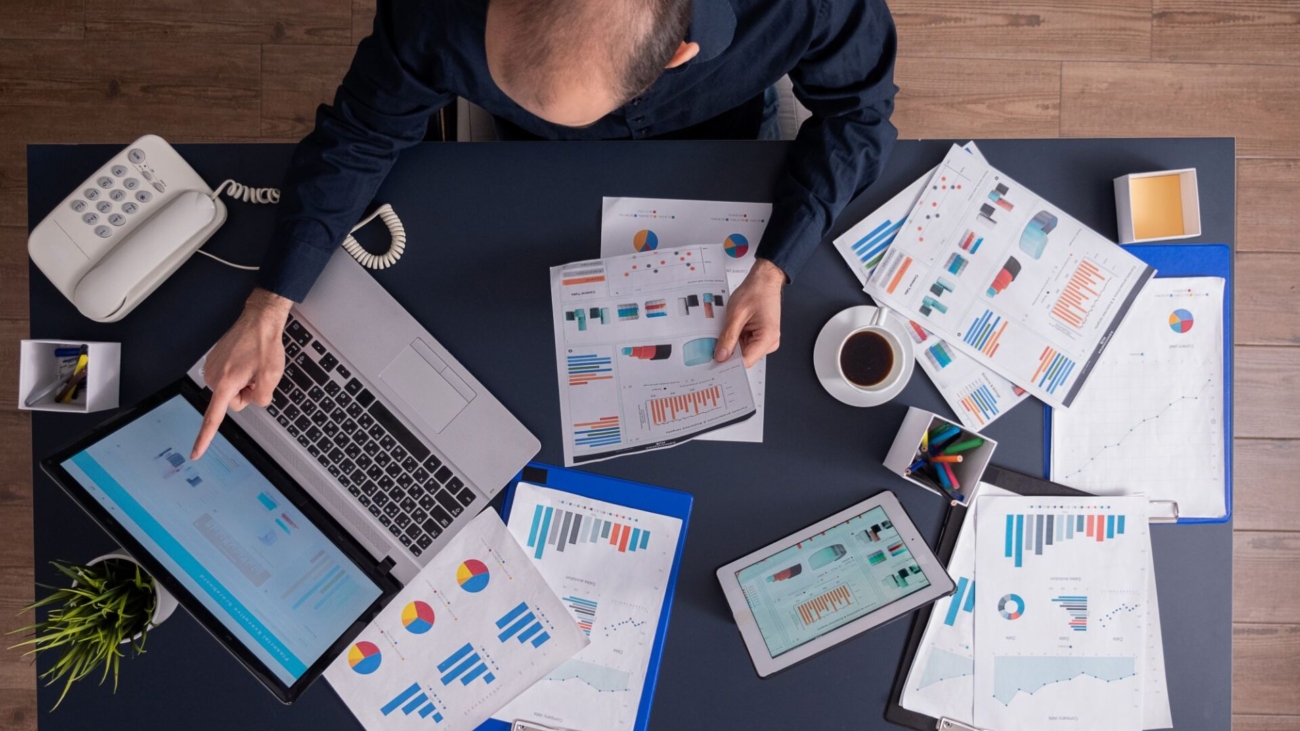 smart-budgeting-in-the-age-of-ai-where-are-cmos-putting-their-dollars